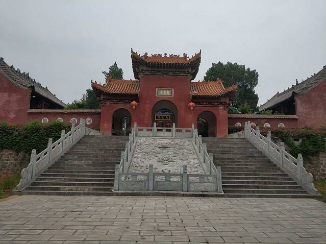 龙泉寺暂无评分 我要点评 河南省周口市西华县聂堆