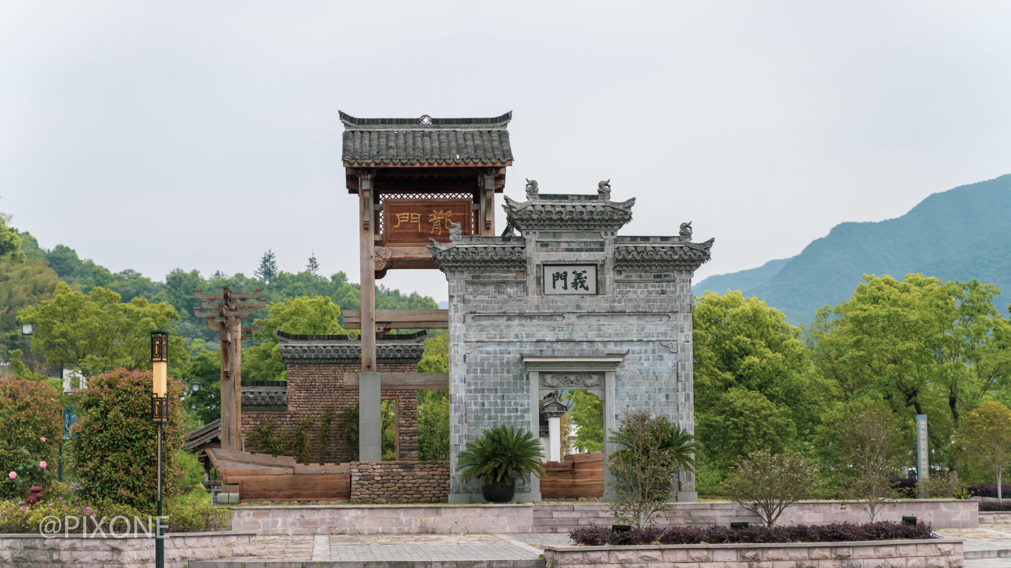 【不出杭州】游古镇┃吃美食┃爬个山，就去【龙门古镇】，人少，景多