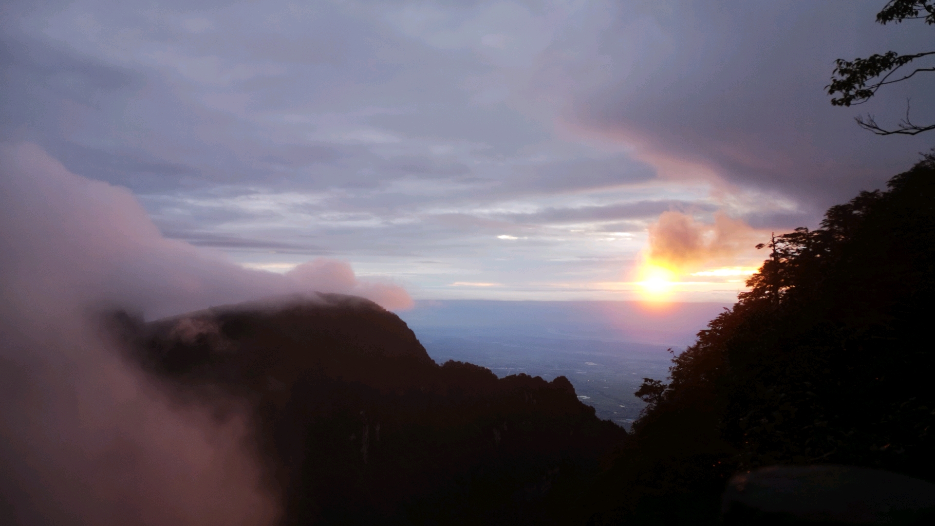 成都四日游——青城后山、峨眉山