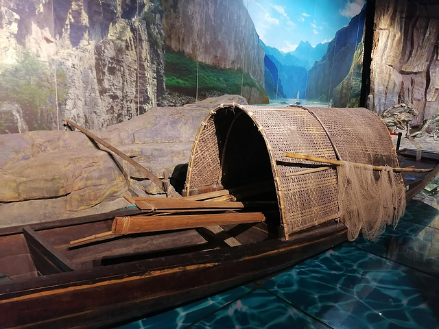 "结束重庆三峡博物馆的游览,展馆对重庆的讲解还是很全面的,真是