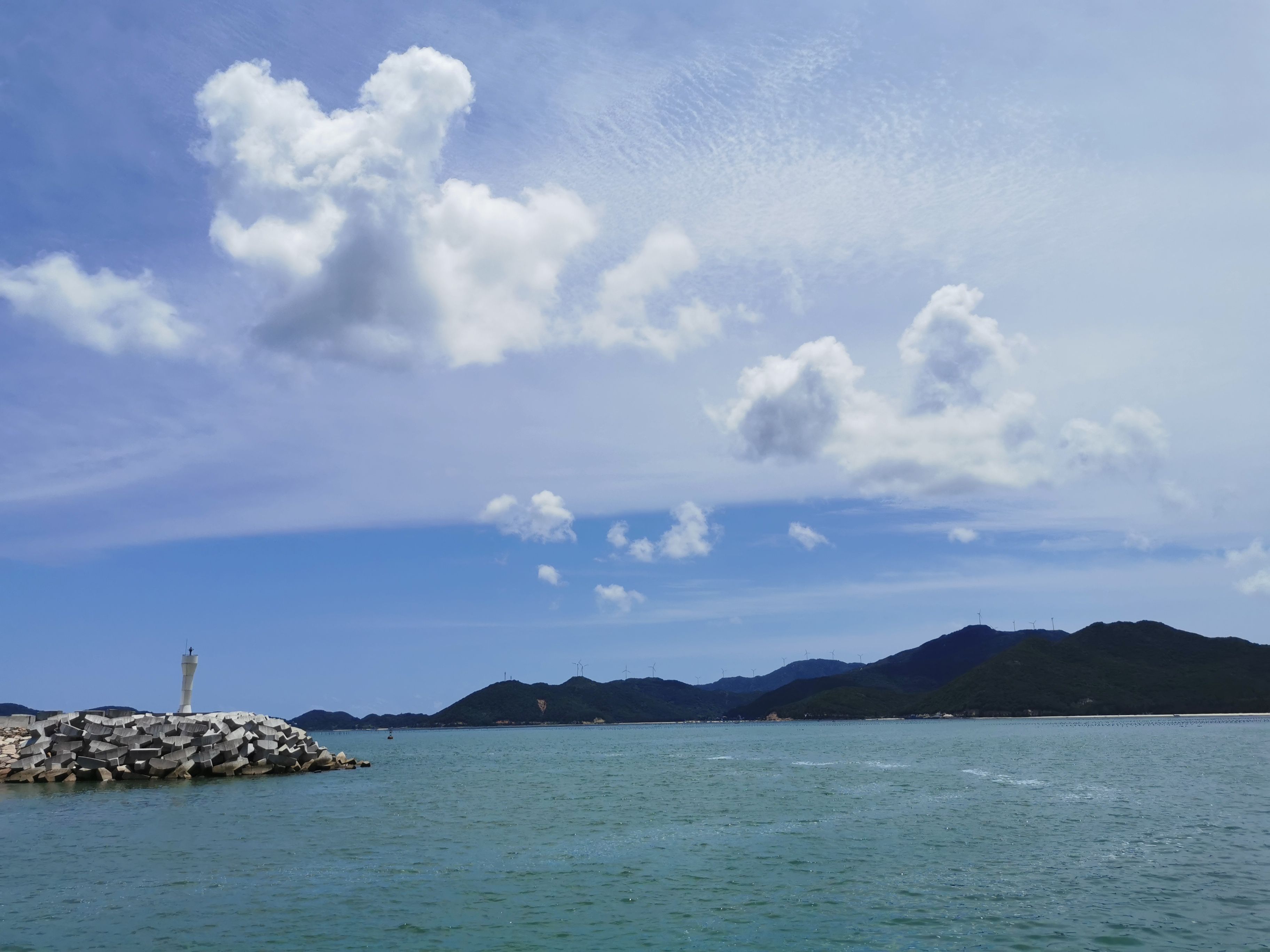 初夏的下川岛，有温柔的风和热情的岛民