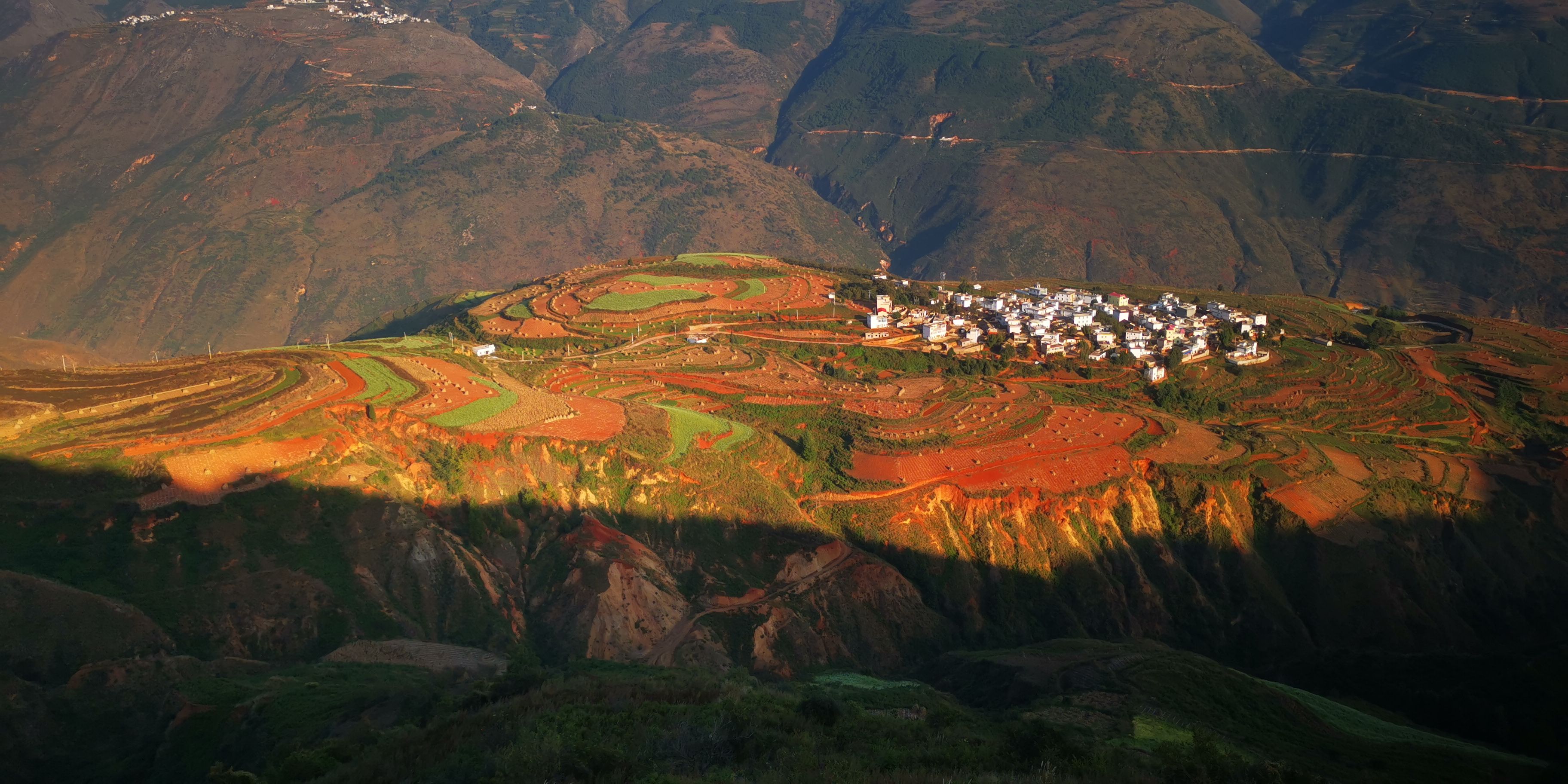 6.金秋漫游彩云之南——东川红土地