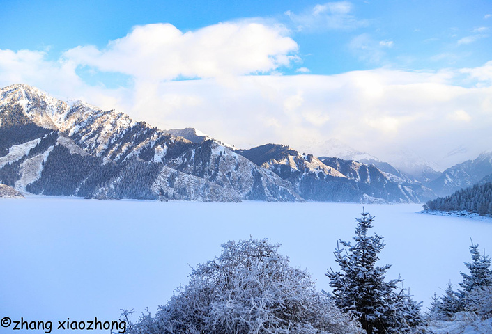 眼前的雪景真是宛若仙境说瑶池长这样也不为过吧天山天池古称瑶池就是