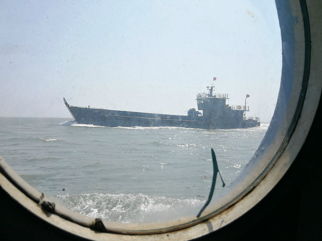 我们乘坐游,来到美丽的大鹿岛赶海,瞻仰甲午海战的民族英雄邓世昌!