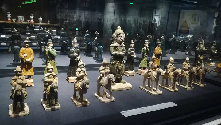 成都博物馆是成都市规模最大的综合型博物馆,已有五十余年的历史.