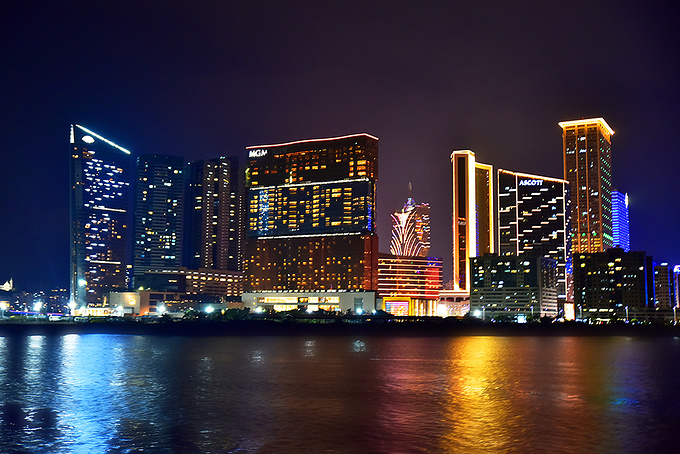 想和你去吹吹风,一起看珠澳璀璨夜景领略港珠澳大桥风采