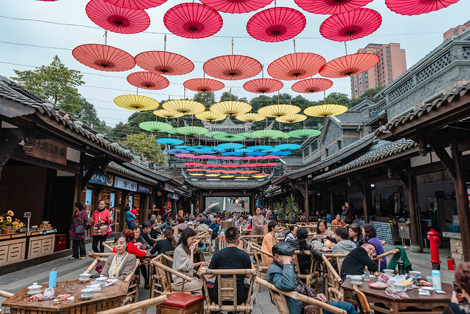 深入探索成都,充满市井烟火气息的文艺城市