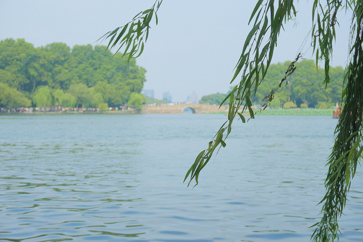 地址:杭州市西湖区西湖风景名胜区
