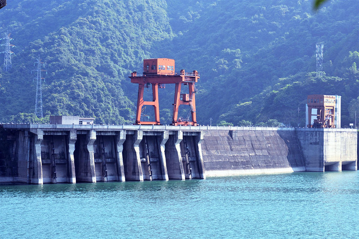 东江湖大坝