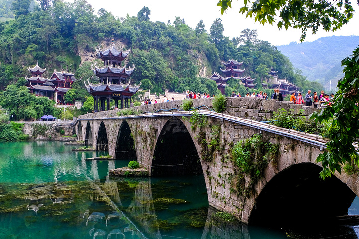 2021镇远的夜景是具有独特魅力的.:30到达镇远古镇