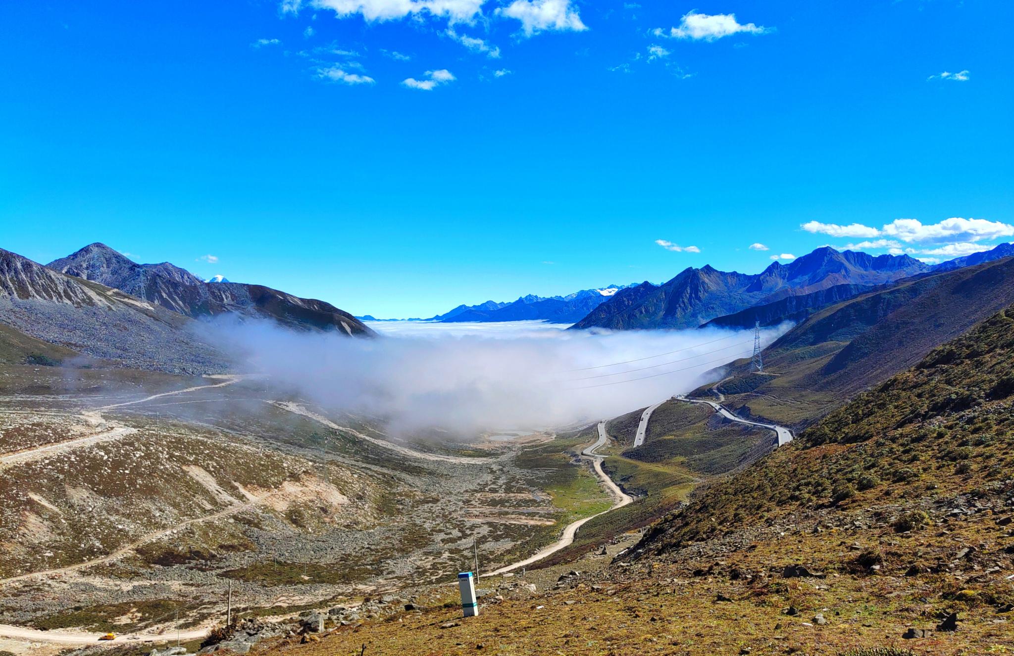 西藏的浪漫，藏在山川湖海里