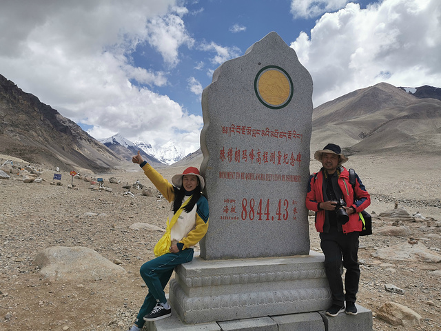 远处就是珠穆朗玛峰了_珠峰大本营"的评论图片