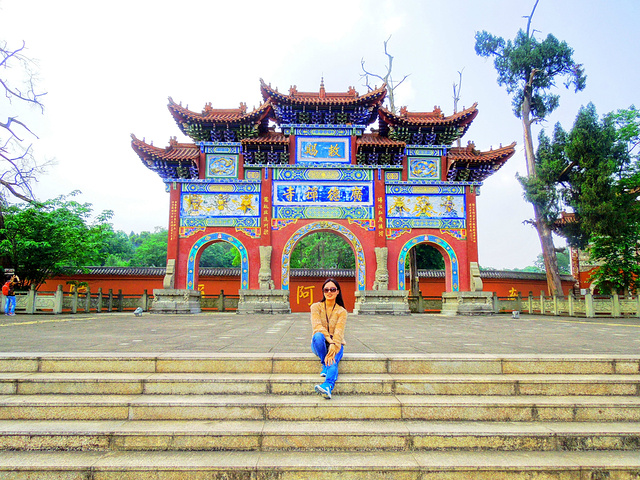 遂宁是中国著名的观音文化之乡其中最有名的就是广德寺和灵泉寺