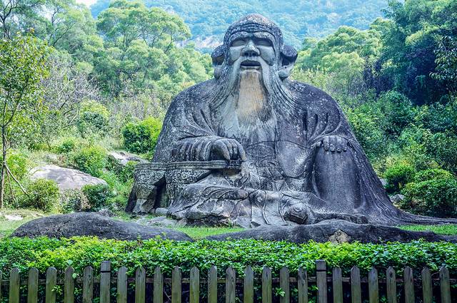 清源山的"镇山之宝"——老君岩