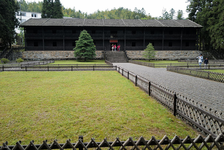 "走进景区,有种悲愤涌上心头_小井红军医院"的评论图片