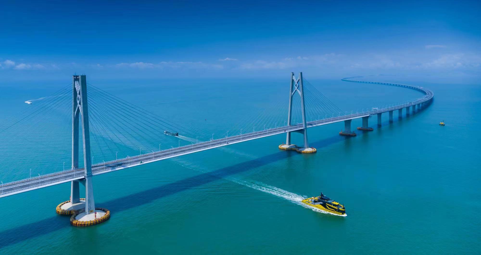 【大事记】港珠澳大桥今正式通车，珠海再迎来发展新机遇！