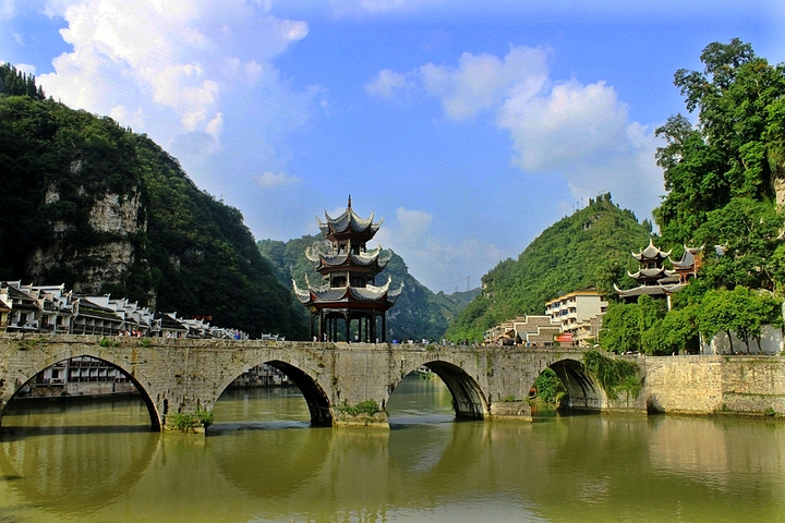 2021镇远古镇|古城很值得一逛,游人不多,商业化的气息