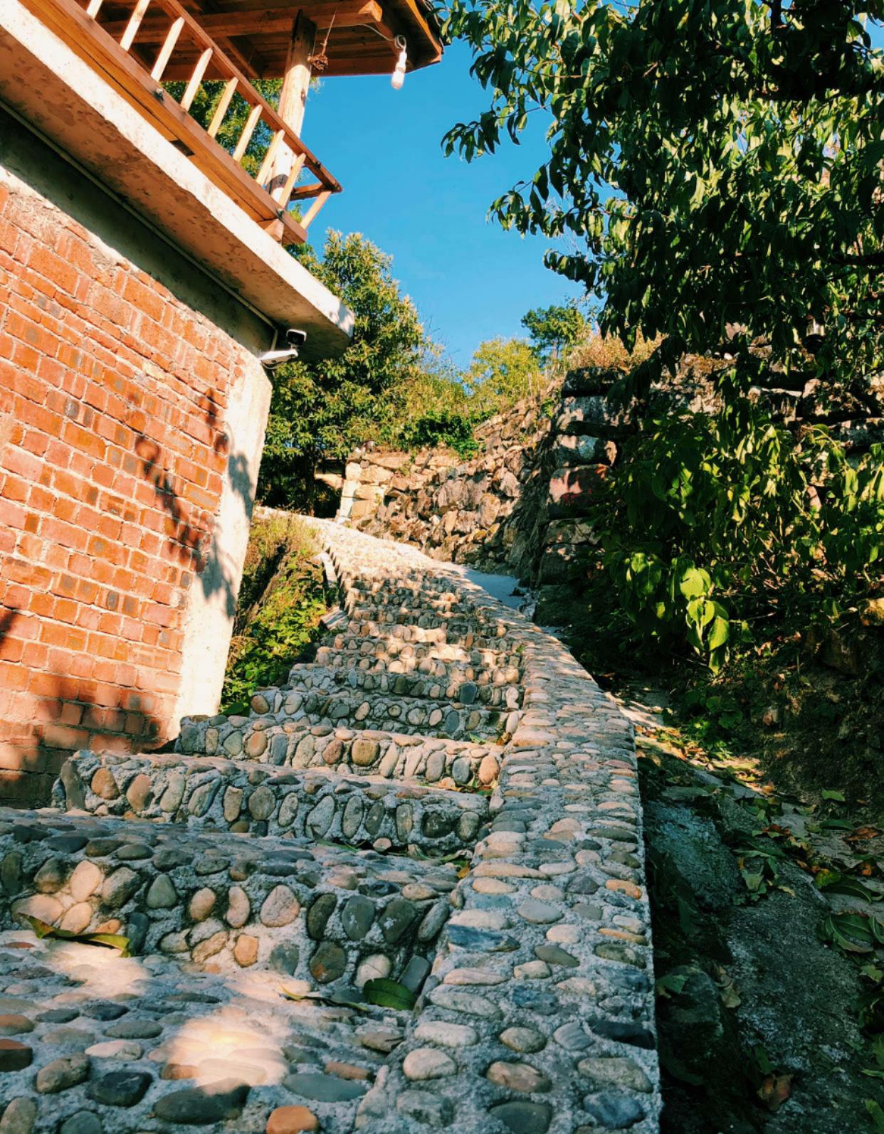 带着老婆游玩千岛湖，住在民宿仟陌间，体验互动增进情感交流