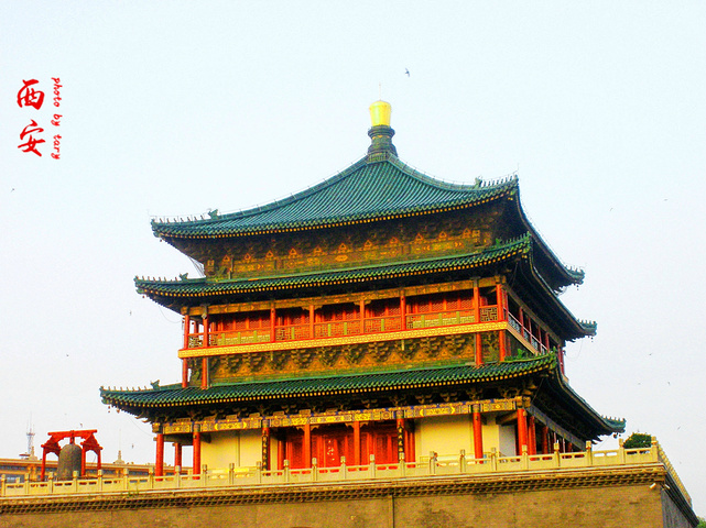 每个历史名城都有自己的地标性建筑,西安人文古迹那么多,但标志性建筑