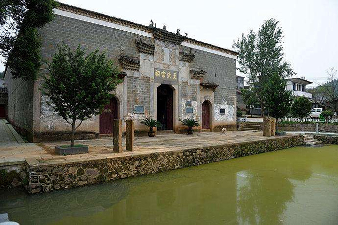 走在抚州东乡区乡村:浯溪村,上池村,万石塘,吴塘,新田