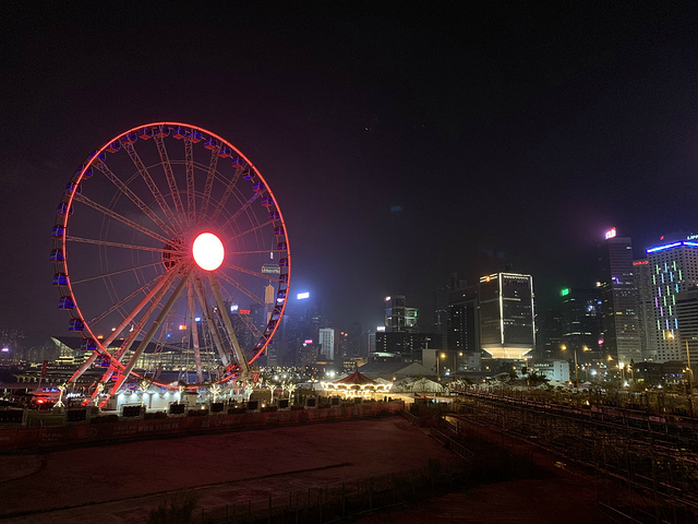 2021夜景还是很美的,因为赶车回去,拍两张就走啦.没