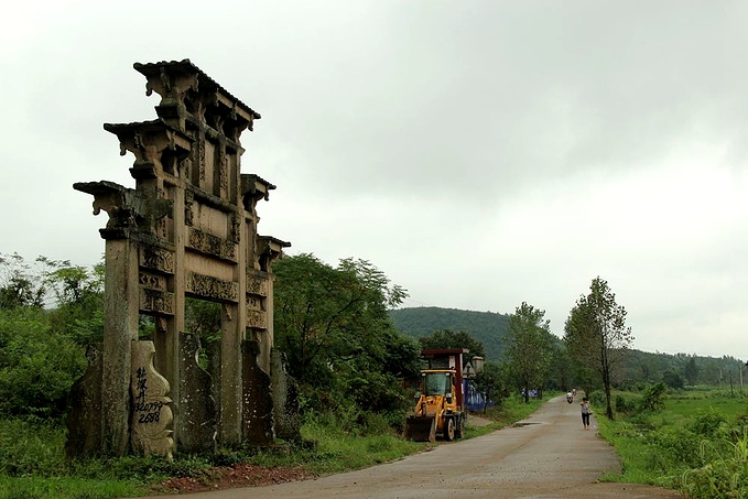 走在抚州东乡区乡村:浯溪村,上池村,万石塘,吴塘,新田