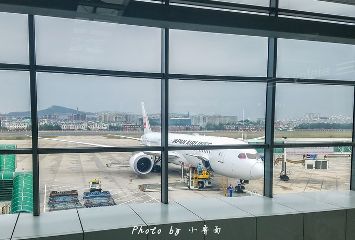 大连周水子国际机场,位于中国辽宁省大连市甘井子区,为4e级民用运输
