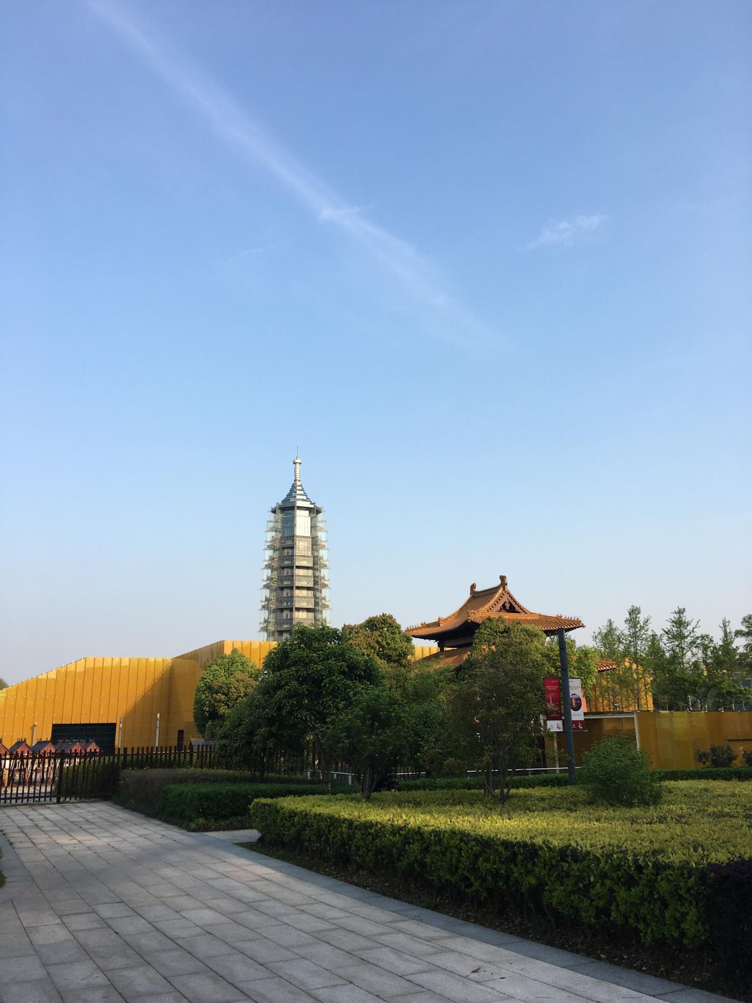 南朝四百八十寺，多少楼台烟雨中----南京大报恩寺