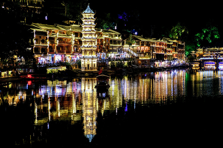 凤凰古城夜景.凤凰古城夜景.凤凰古城夜景.凤凰古城夜景.凤凰古城夜景