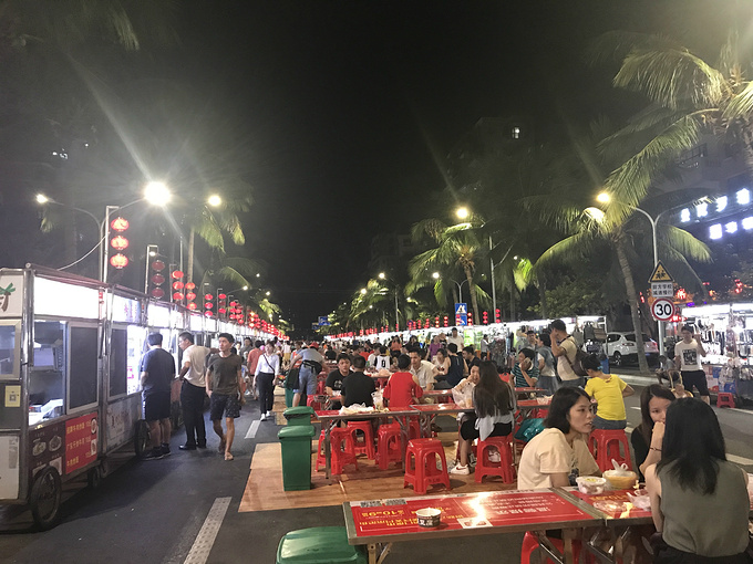 糟粕醋和陵水酸粉一分好像6,7块 南大夜市有很多特色小