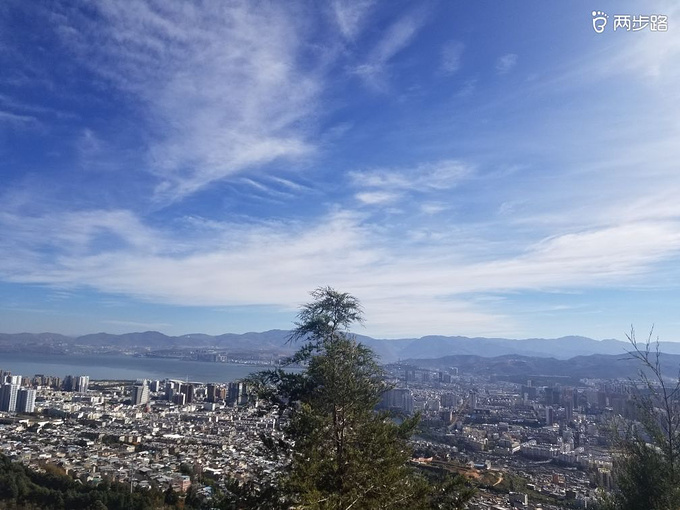 大理【灵瑞庵】一座最佳观赏下关城区美景的幽静寺庙