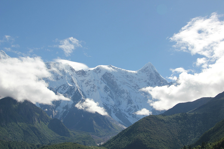 船票和景点合计660元/人,好天气可以望见中国最美山峰-南迦巴瓦峰.