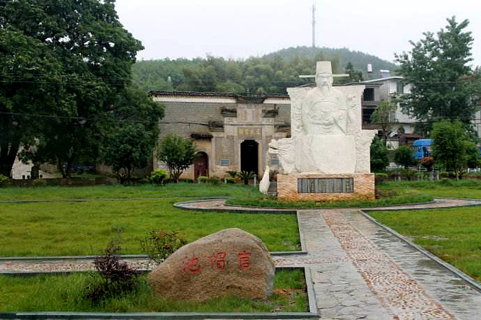 走在抚州东乡区乡村:浯溪村,上池村,万石塘,吴塘,新田