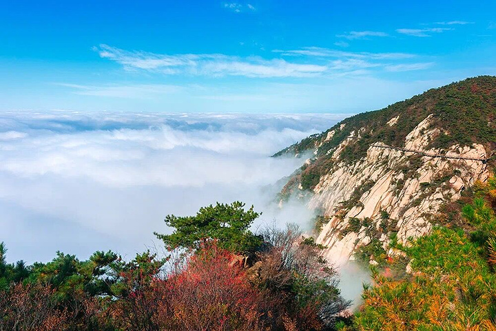 时而波起峰涌,时而游曳徘徊,一不小心就能邂逅人间仙境_沂蒙山旅游区