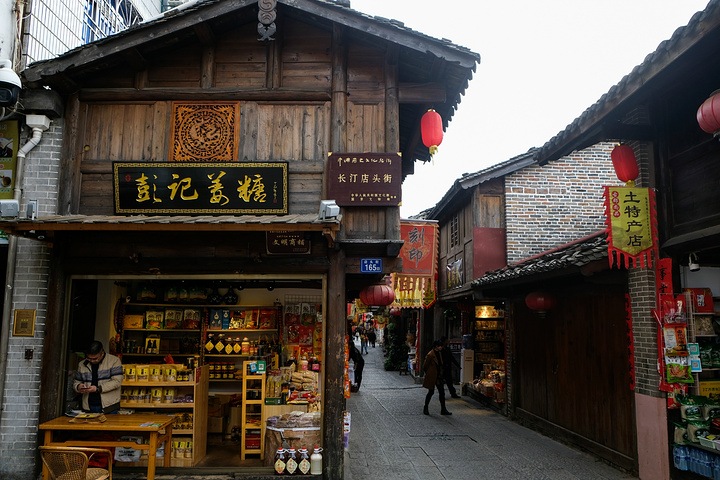 汀州店头街的这家刘氏姜糖店的姜糖非常不错.长汀古城.