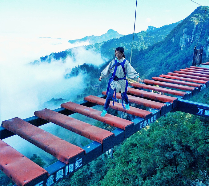 万盛旅游攻略,黑山谷,奥陶纪等你来