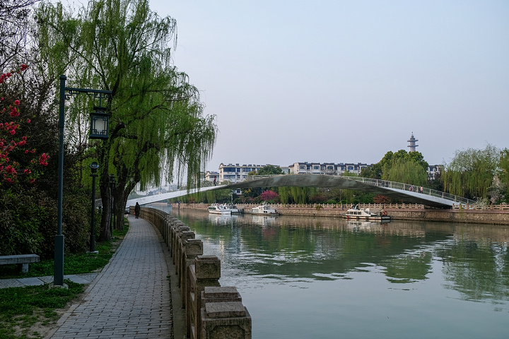 运河扬州段是大运河最古老的一段.