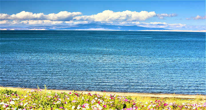 抵近了,美丽的青海湖.游览青海湖 (aaaaa)二郎剑景区.