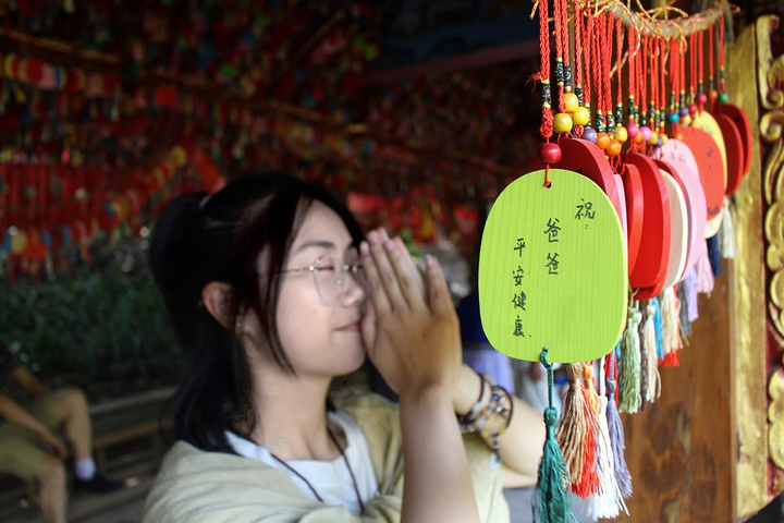 2021逛逛曼听公园去总佛寺拜拜佛求平安.在公园里面厚