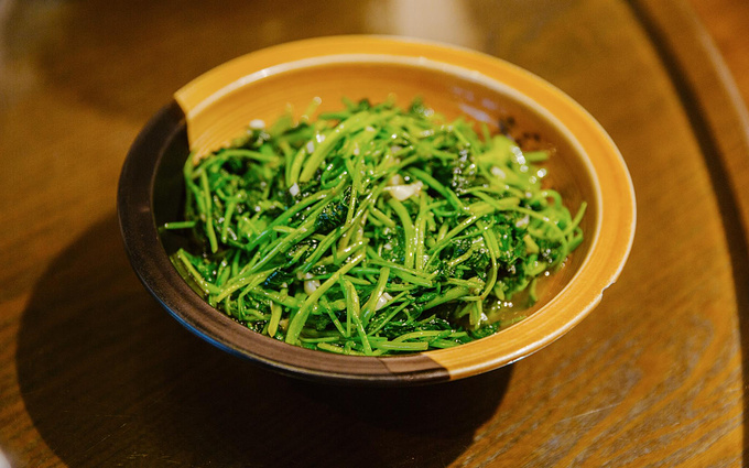 鸭板芹,也是当地的一道特色野菜,营养丰富,口感鲜美,常吃还会有补血