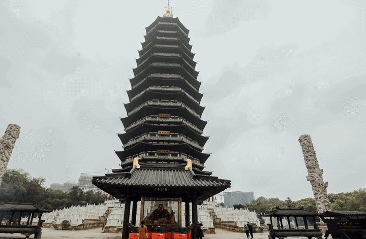 天宁寺,与镇江金山寺,扬州高旻寺,宁波天童寺并称为中国禅宗四大丛林