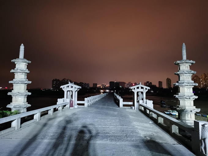 清源山—老君岩(老子雕像—洛阳桥图片