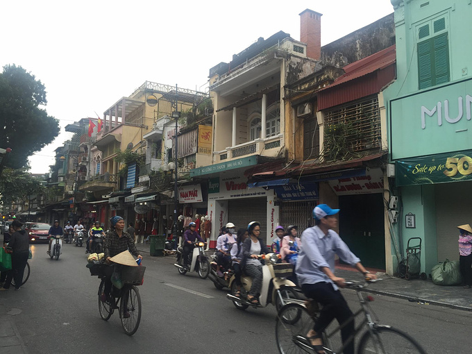 大叻旅游攻略 15天越南由北向南自由行        走出教堂在附近的老街