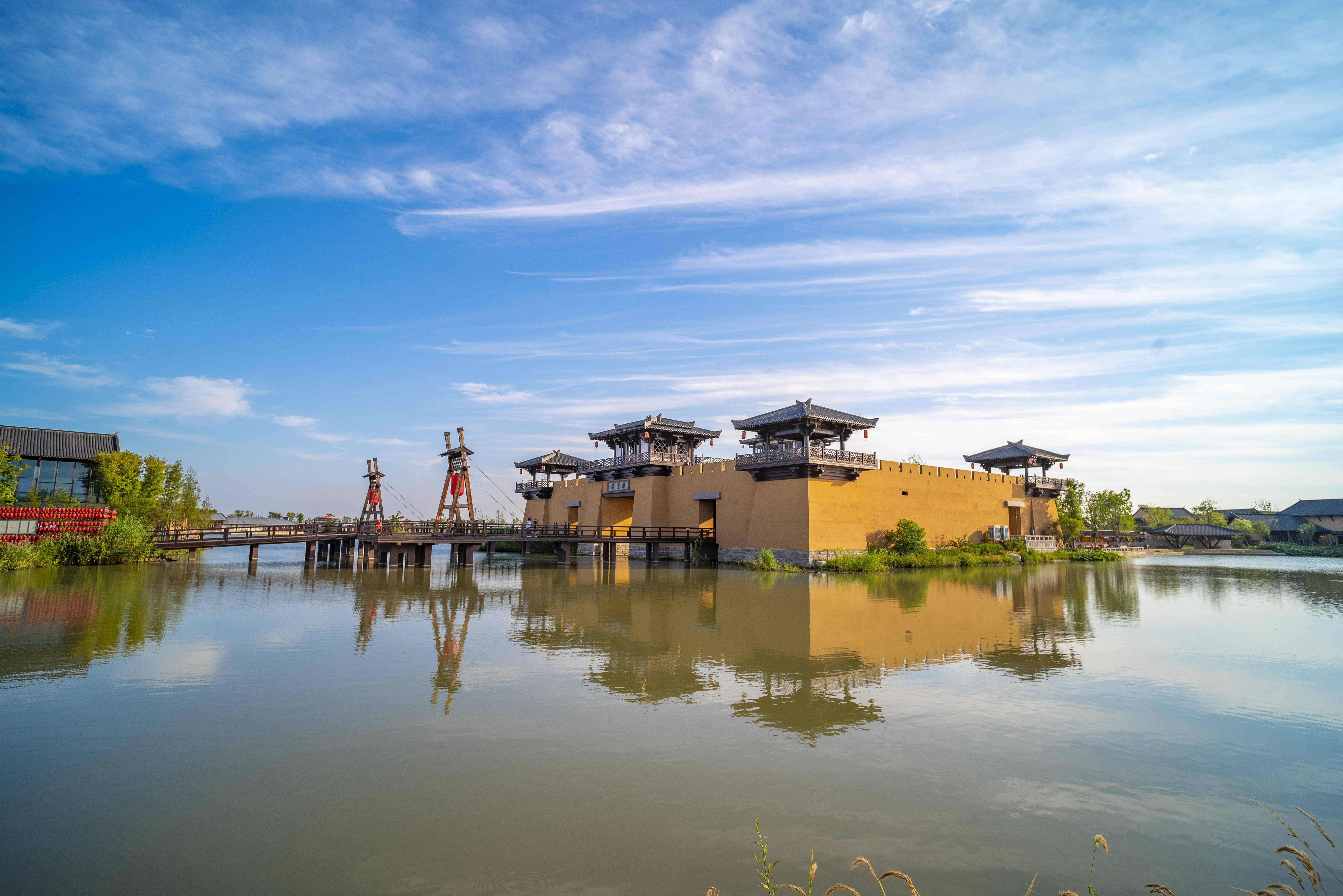 湖北仙桃这处古风宝藏景点，没想到还有网红特色船坞酒店