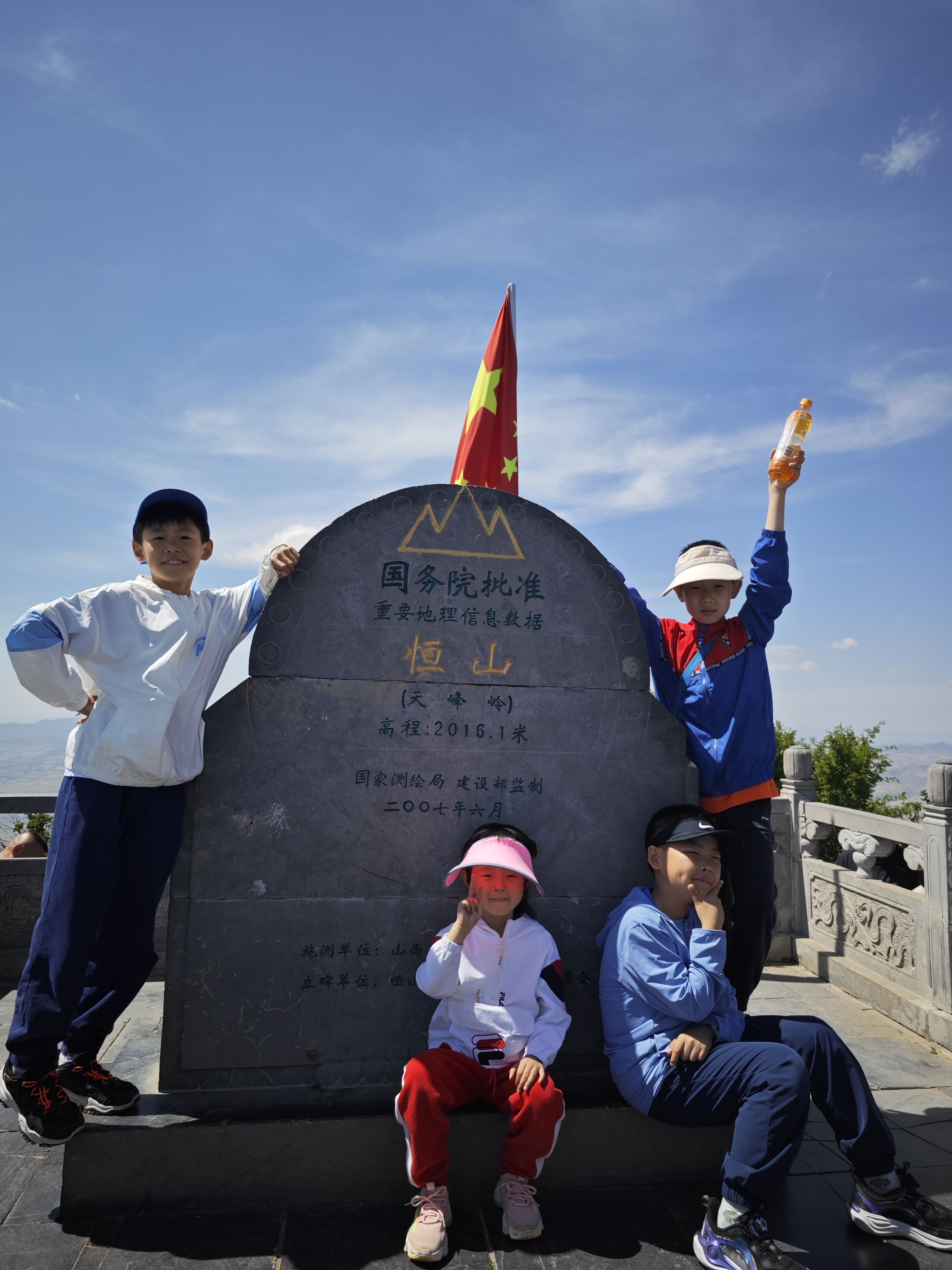 北京一日自驾大同，往返驱车九小时，四岁娃成功挑战恒山！