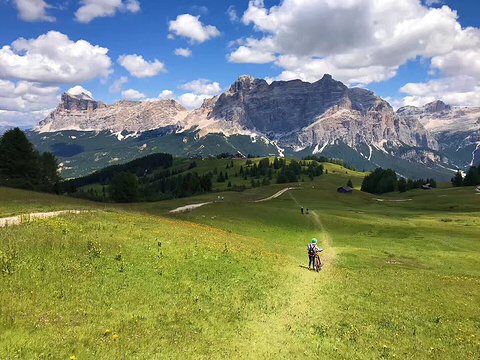 Dolomite Treks - Day Excursions旅游景点图片