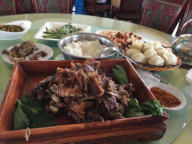 东达假日酒店餐饮中心