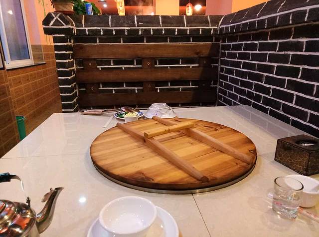 王老六铁锅炖鱼(圣亚海洋店)