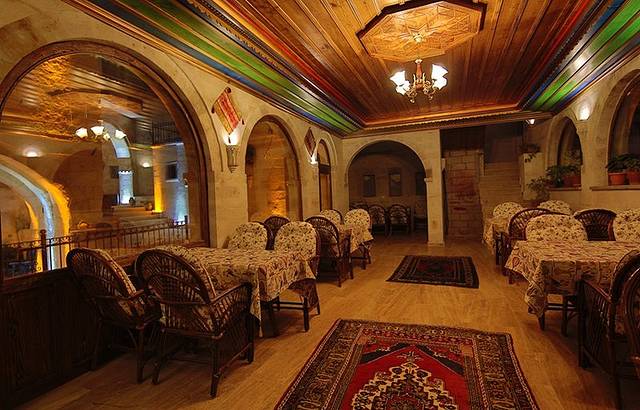 Hidden Cave Hotel Restaurant