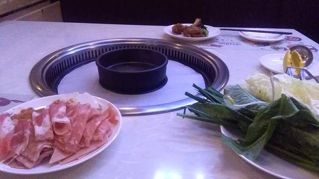 牛仔街区时尚海鲜烤肉火锅自助(江南万达店)